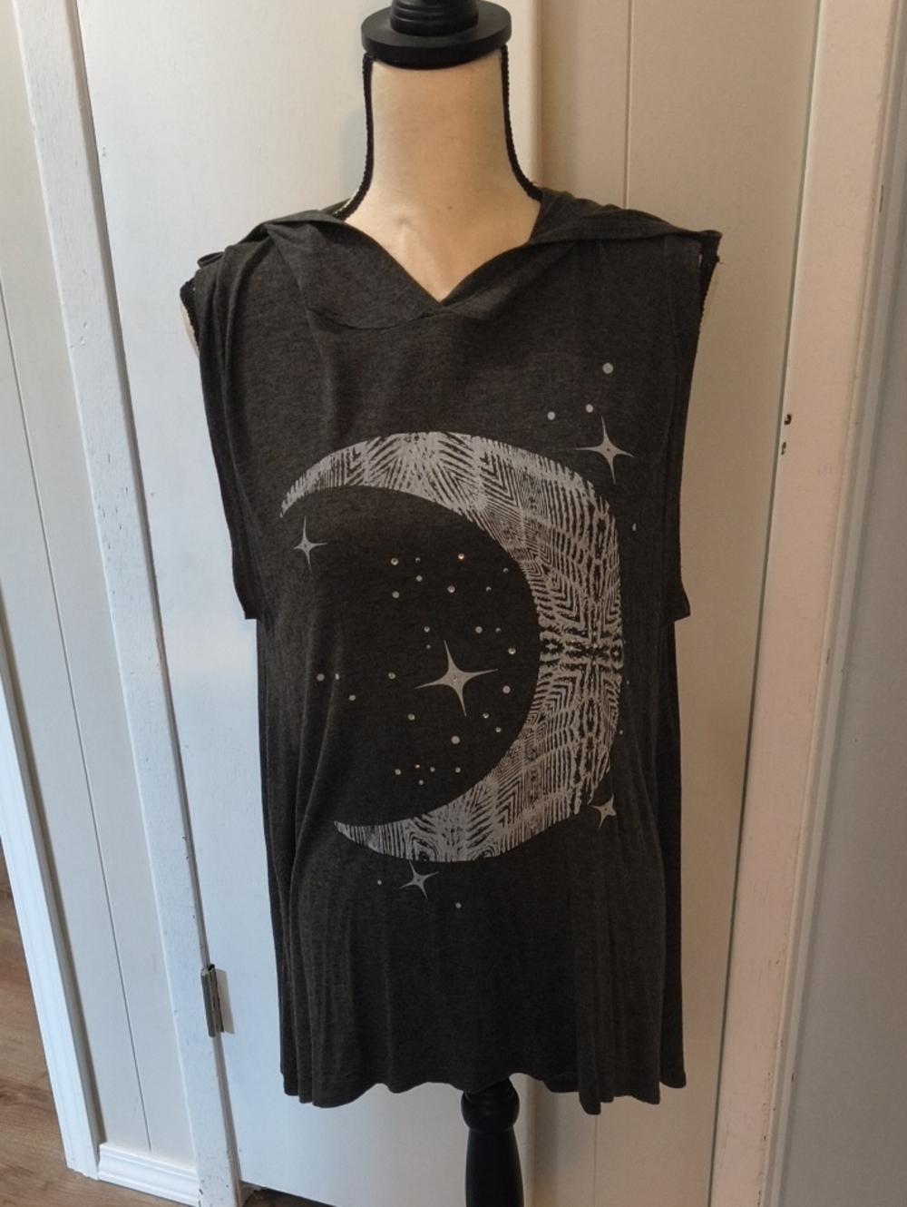 Earthbound Moon Graphic Tank